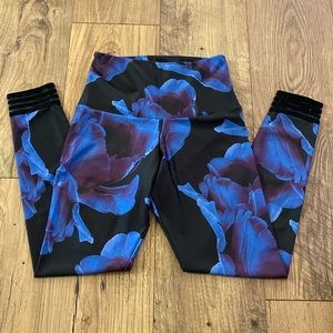 EUC Onzie Leggings, XS